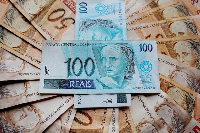 Como controlar o dinheiro na sua pequena empresa sem sofrer 6 Como controlar o dinheiro na sua pequena empresa sem sofrer